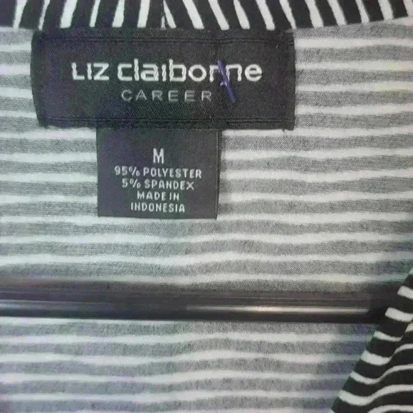 Liz Claborne Career sleevless blouse. Black and white stripes. Size medium. - Picture 3 of 6